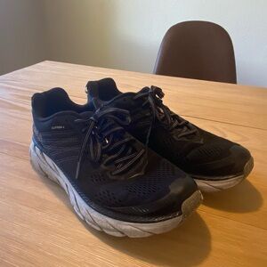Hokas Clifton 6, size 9.5